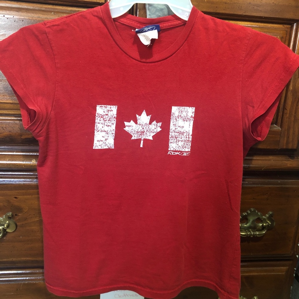 red Reebok t shirt/cotton